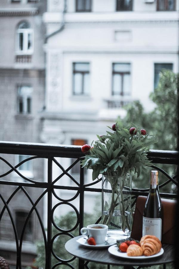 Frapolli Hotel On Deribasivska Street Oděsa Exteriér fotografie